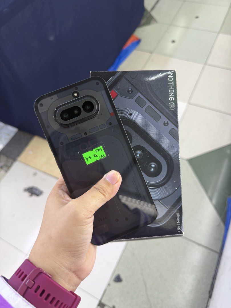 Nothing Phone 4a 128gb Global FU no issue (Category: Android Others) located in San Juan City. Submitted by javedsgadgetshop (Listing ID 1470958963, Image 1). Description: INSTALLMENT OPTIONS : SPAY LATER / GGIVES / CREDIT CARD / SKYRO / HOMECREDIT (BRANDNEW) QUICK INFO! ✖️ ➡️ Nothing Phone 4a (May mga dent) ➡️ 128gb ➡️ Black Color ➡️ Global Variant ➡️ 95% Makinis & Good BH ➡️ Factory Unlock ➡️ WITH FREE CASE AND CHARGER & Box 🤝 We accept swap |