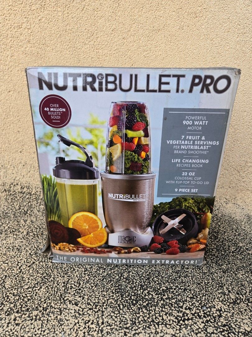 Nutribullet Pro 900 personal blender (Category: Juicers, Blenders & Grinders) located in Manila. Submitted by marcglenn_2568 (Listing ID 1471025924, Image 1). Description: Compact 900- watts personal blender designed for quick smoothies, shakes, and nutrient extraction location: 1157 Masangkay dt.