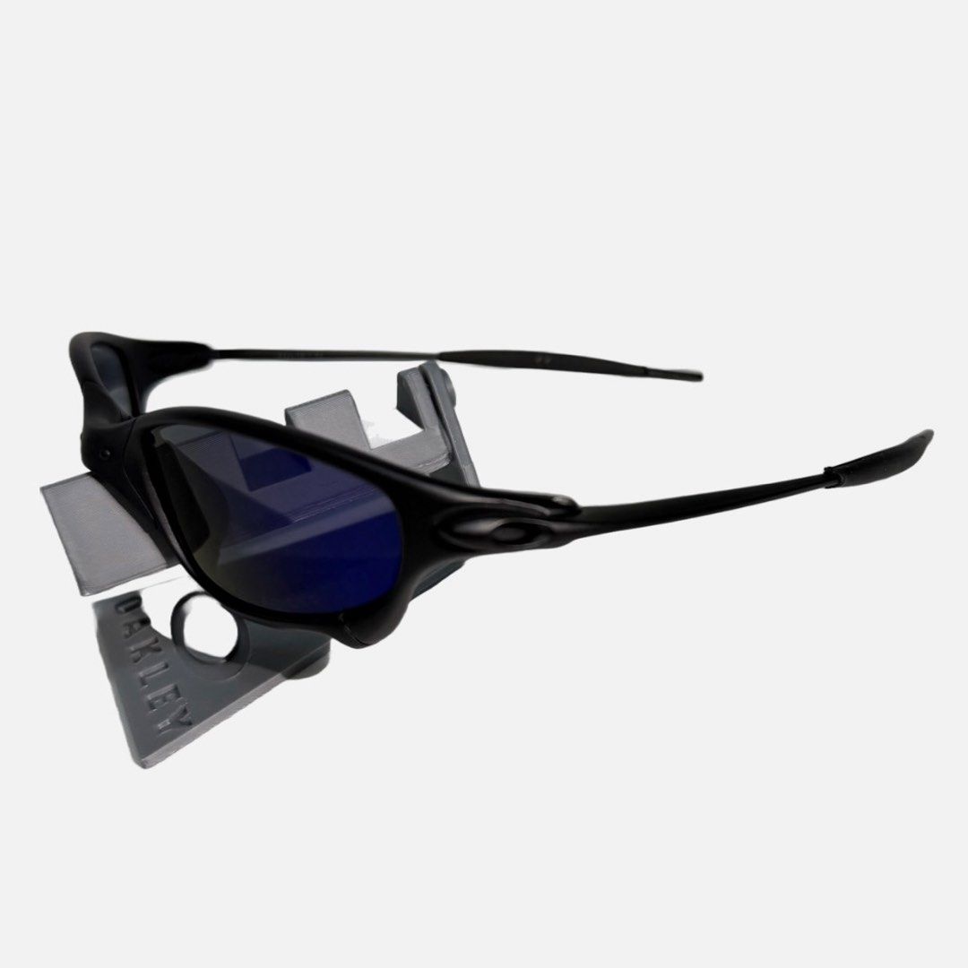 Oakley Juliet X-Metal (Category: Sunglasses & Eyewear) located in Cabuyao City. Submitted by oakmanwun (Listing ID 1470991227, Image 3). Description: Available in Ruby Iridum, Ice Iridium, Plasma, Black Iridium, Cyclops Blue, & Cyclops Red Message us for inquiries.