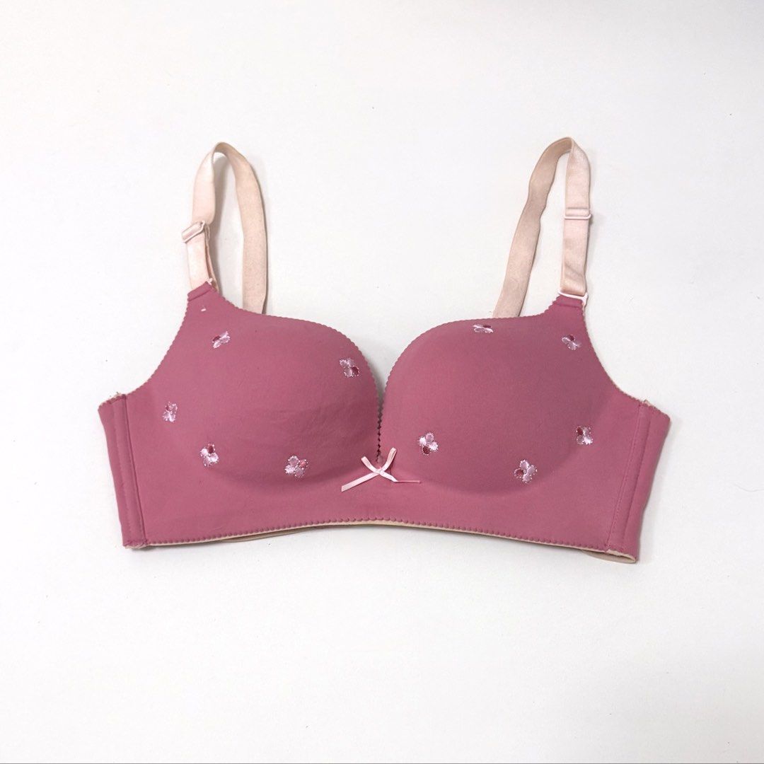 Old Rose Wireless Push-up Bra [36B] (Category: Undergarments & Loungewear) located in Malabon City. Submitted by k_intimates (Listing ID 1471102231, Image 1). Description: Details: • Size 36B / wireless / push-up • No issues. Need wash only. • Old rose colored wireless push-up bra featuring molded foam cups, a small front bow accent and flower embroidery..