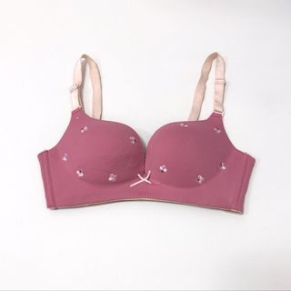 (Category: ) located in . Submitted by k_intimates (Listing ID 1471102231, Image 1). Description: .