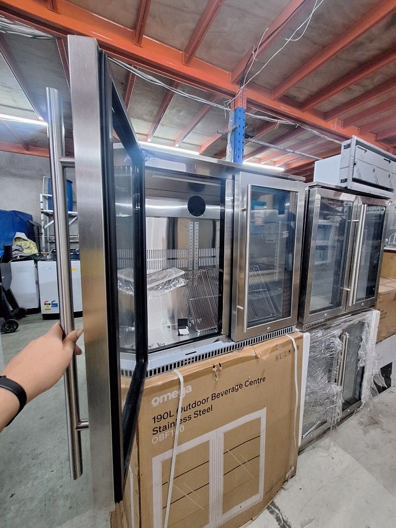 Omega 190L Beverage Centre (Category: Refrigerators and Freezers) located in Muntinlupa City. Submitted by shopandsaveau (Listing ID 1470980733, Image 2). Description: Omega 190L Outdoor Beverage Centre Stainless Steel OBF190 220v, Surplus from Australia.