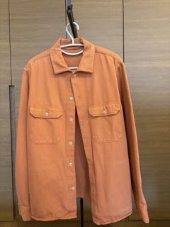 (Category: ) located in . Submitted by tomboychic.wardrobe (Listing ID 1470994978, Image 1). Description: .