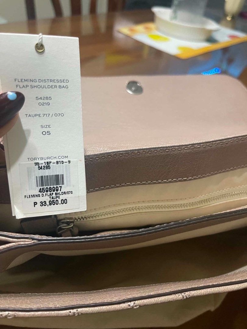 Original Flemington Bag (Taupe) (Category: Luxury Bags & Wallets) located in Manolo Fortich. Submitted by luxebox_quin (Listing ID 1471086470, Image 3). Description: No flaws Outlet bought.