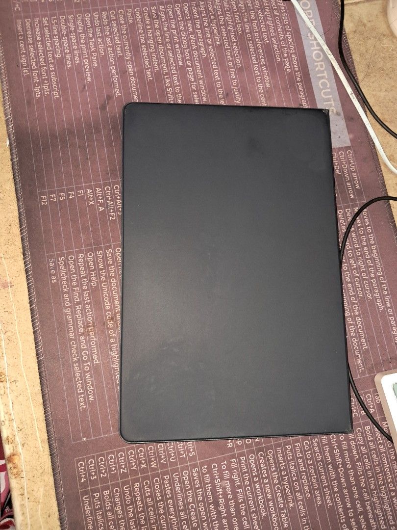 Original samsung keyboard and spen from s9 tablet (Category: Others) located in Taguig. Submitted by royalmountain.89dbca (Listing ID 1471053147, Image 3). Description: Original samsung keyboard and spen from s9 tablet 2500 .