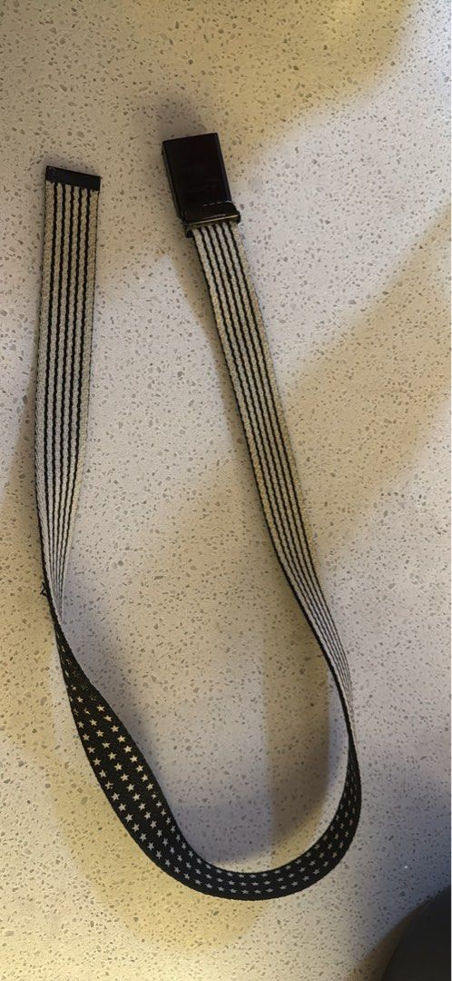 Original Vans Belt (Category: Belts) located in Mabalacat. Submitted by mykachika (Listing ID 1471042347, Image 3). Description: Pampanga.