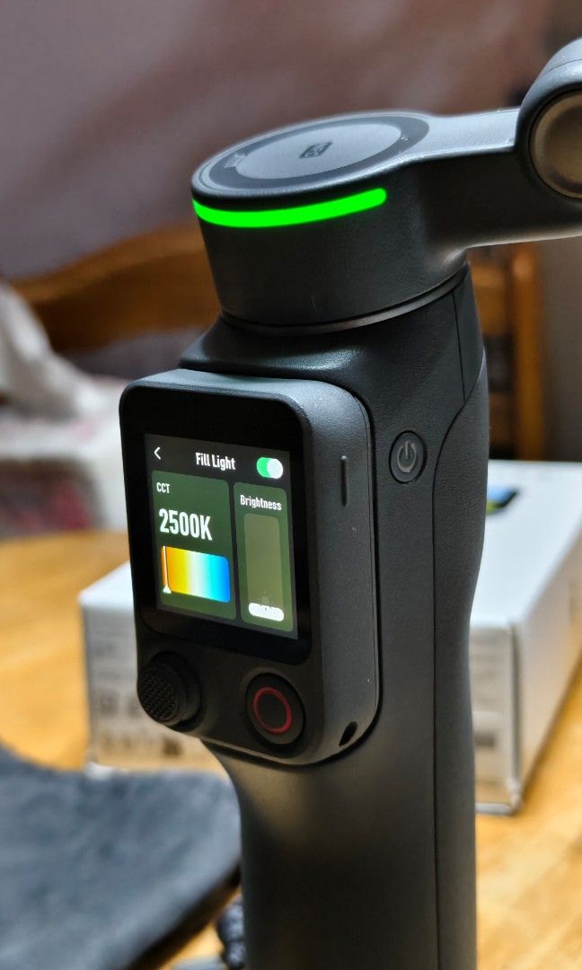 Osmo Mobile 8P Creator Combo (Category: Gimbals & Stabilizers ) located in Manila. Submitted by notsofastjuan (Listing ID 1471082455, Image 1). Description: Osmo Mobile 8P Creator Combo Like new used for testing lang indoors Di sya nagamit outdoors RFS: Need funds Meet up or Pick up BGC o Makati/ MRT GUADALUPE.