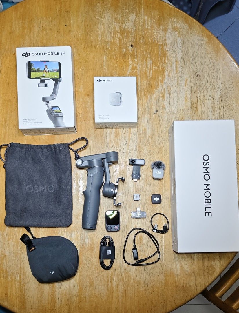 Osmo Mobile 8P Creator Combo (Category: Gimbals & Stabilizers ) located in Manila. Submitted by notsofastjuan (Listing ID 1471082455, Image 2). Description: Osmo Mobile 8P Creator Combo Like new used for testing lang indoors Di sya nagamit outdoors RFS: Need funds Meet up or Pick up BGC o Makati/ MRT GUADALUPE.
