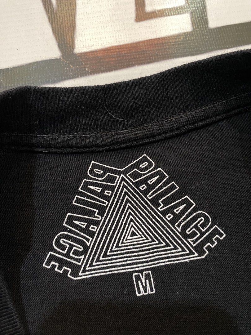 Palace Graphic Tee (Category: Tshirts & Polo Shirts ) located in Rosario. Submitted by thrift_king_ali (Listing ID 1471050250, Image 2). Description: Palace Medium Dimes: W-19 L-26 no issue excellent condition 400+sf.