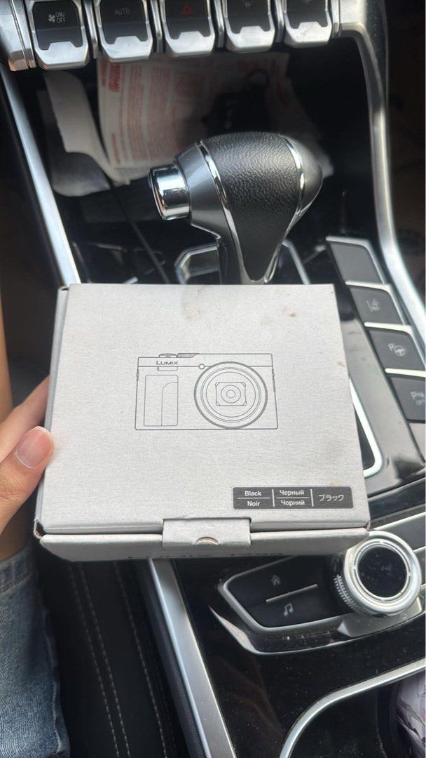 Panasonic Lumix TZ99 Compact Digital Camera (Category: Cameras) located in Manila. Submitted by stonkssellerz1 (Listing ID 1470970485, Image 2). Description: - Model: Panasonic Lumix TZ99 - Color: Black - Condition/Inclusions: Comes with original box packaging - Lens: Built-in Leica DC Vario-Elmar lens - Best for: Travel photography and everyday snapshots - Portability: Lightweight and easy to carry around RFS: Want to upgrade or swap for sony rx