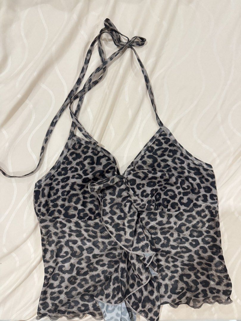 sexy top leopard (Category: Blouses) located in Manila. Submitted by ayiii782 (Listing ID 1471094679, Image 1). Description: loc: qc tandang sora.