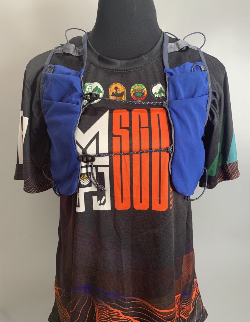 Patagonia Running Vest (Category: Backpacks) located in Binan City. Submitted by hybrid_archival_theory (Listing ID 1470966469, Image 1). Description: Patagonia Slope Runner Endurance Vest Unisex Size: Small In Excellent Condition 📩📩📩 DM to Purchase •Patagonia Slope Runner Endurance Vest (in a blue colorway), a lightweight, 3-liter trail running hydration vest. Key Features: • Capacity: 3 liters for essential trail gear • Hydration: Chest pock