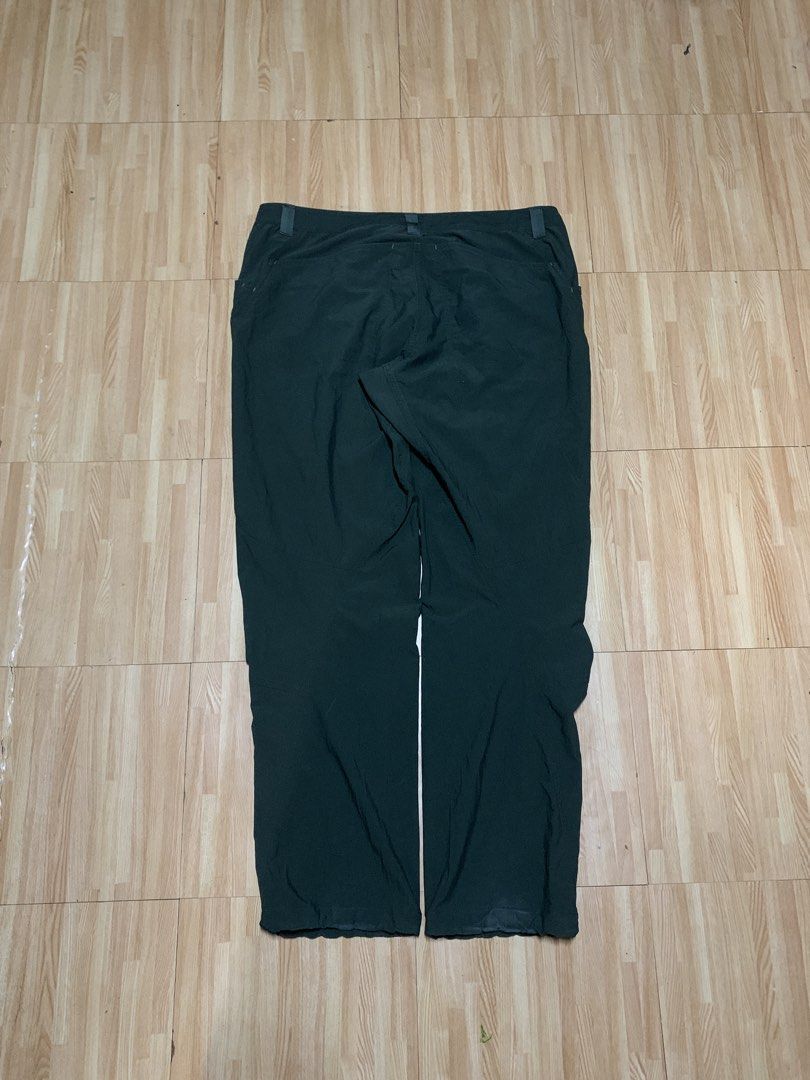 PATAGONIA TECHNICAL HIKING PANTS (Category: Trousers) located in Rizal. Submitted by uniii_011 (Listing ID 1470988289, Image 2). Description: 38 ON TAG W: 38 L: 43 -GOOD CONDITION -SIGNS OF USAGE SEE PHOTOS FOR DETAILS.