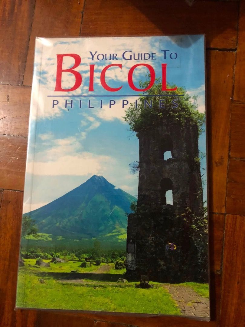 [PB] Your Guide to Bicol Philippines (Category: Travel & Holiday Guides) located in San Juan City. Submitted by ttanmien (Listing ID 1471058410, Image 2). Description: ⚜️✨⚜️✨⚜️✨⚜️✨⚜️✨⚜️ 💁🏻‍♀️SELLING PRICE: ₱50 Original Price: ₱280 💁🏻‍♀️Other details: •First owned •Unused •Original •PAPERBACK / SOFT COVER •Written in English language •Purchased directly from store / abroad Selling it “AS IS”☝🏻 ⚜️✨⚜️✨⚜️✨⚜️✨⚜️✨⚜️ 💁🏻‍♀️ABBREVIATIONS: [PB] = PA