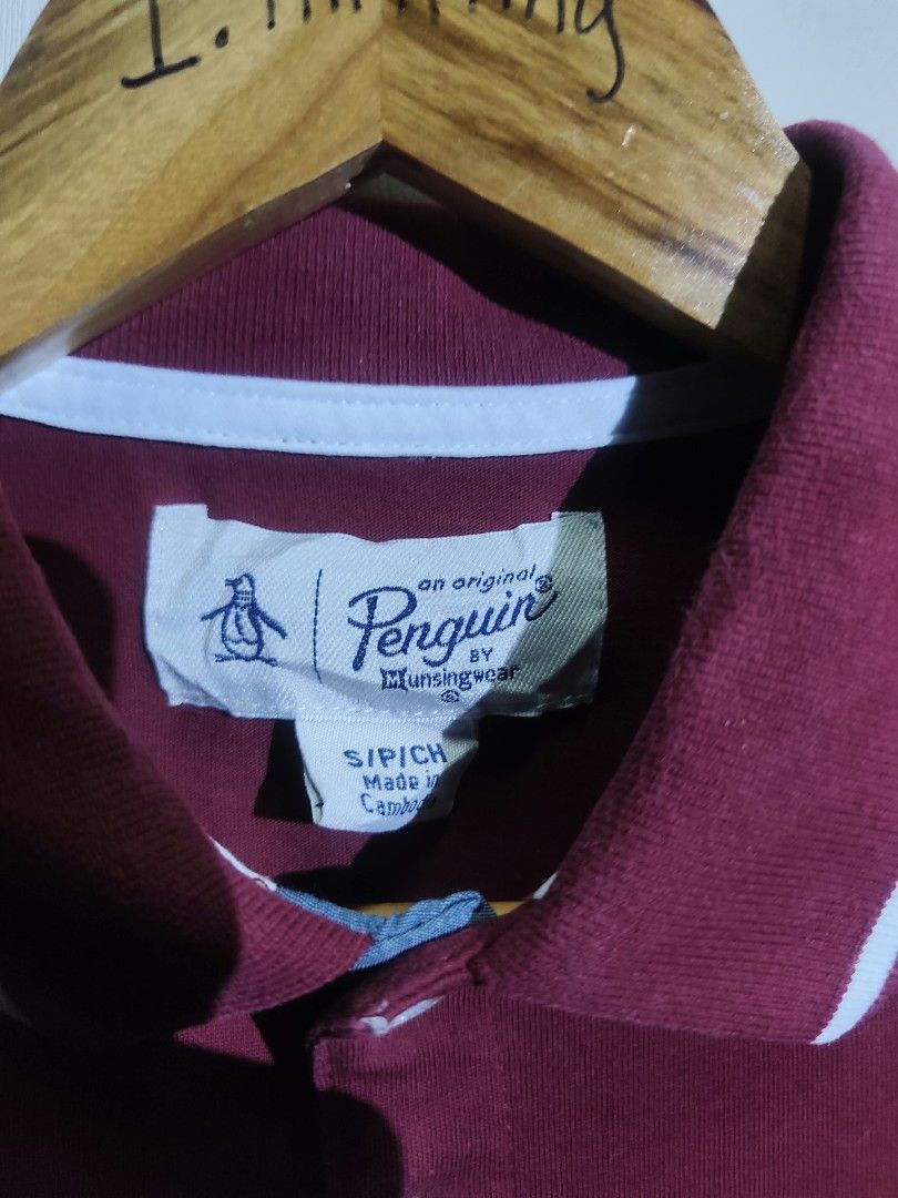 Penguin Polo shirt Maroon (Category: Formal Shirts) located in Bacolod City. Submitted by i.thrifting (Listing ID 1471050821, Image 3). Description: Penguin Polo shirt Maroon 18.5x26.5 Authentic neck fold Very Good Condition Color rate 9.7/10.