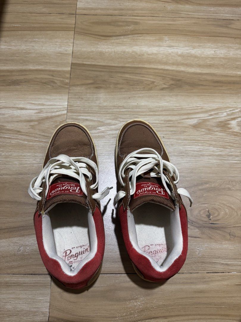 Penguin shoes (Category: Casual Shoes) located in Cavite. Submitted by tripleb25 (Listing ID 1471107402, Image 1). Description: seldom used, bought in Canada.