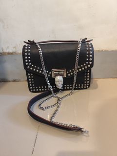 (Category: ) located in . Submitted by zenkithriftsph (Listing ID 1470960158, Image 1). Description: .