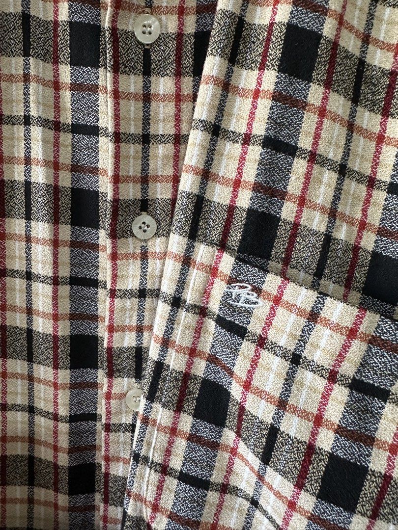 Pierre Balmain Long Sleeve (Category: Tshirts & Polo Shirts ) located in Manila. Submitted by kurbym (Listing ID 1471021052, Image 3). Description: Pierre Balmain Sz Med Long sleeve No issue .
