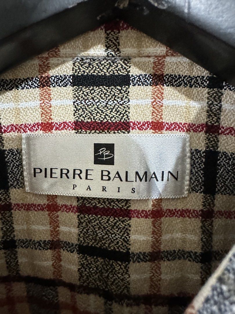 Pierre Balmain Long Sleeve (Category: Tshirts & Polo Shirts ) located in Manila. Submitted by kurbym (Listing ID 1471021052, Image 2). Description: Pierre Balmain Sz Med Long sleeve No issue .