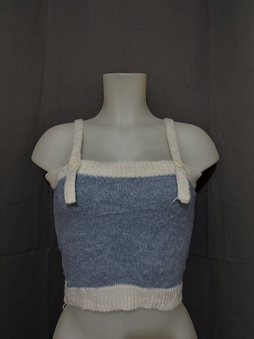 Pink ribbed sleeveless knit top (Category: Sleeveless) located in Pasig City. Submitted by jangrepuya23 (Listing ID 1471096815, Image 2). Description: - Color: Pink - Style: Sleeveless top with crew neckline and fitted silhouette - Material: Soft and stretchy ribbed knit fabric - Condition: Brand new with tag attached at the hem - Great for layering or wearing on its own!.