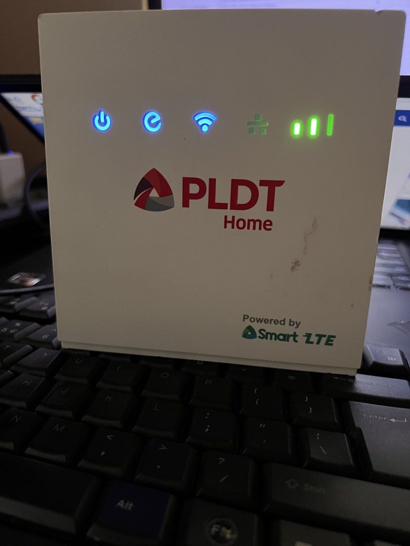 PLDT Home Prepaid WiFi Smart LTE Modem (Category: Networking) located in Mandaluyong City. Submitted by l2ayne (Listing ID 1470965250, Image 1). Description: PLDT Home Prepaid WiFi Smart LTE Modem- Brand: PLDT Home Prepaid WiFi (Powered by Smart LTE) - Condition: Working and tested. No Issue - Design: Sleek white box with top operational indicator lights - Use: Perfect and reliable backup internet connection - Inclusion: Modem unit and power adap