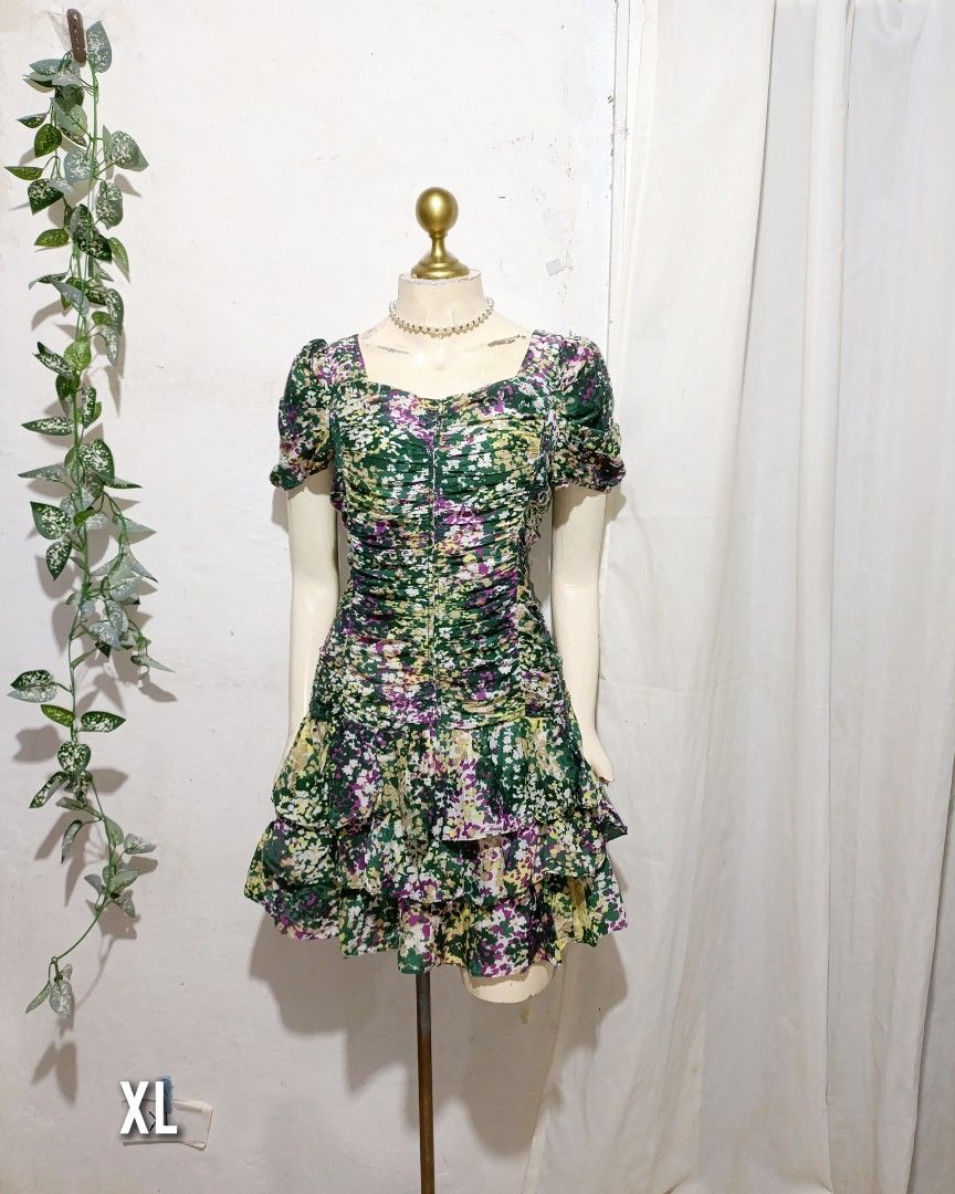 plus size green rutched dress flowy retro (Category: Dresses) located in Pateros City. Submitted by amj_amj (Listing ID 1471056773, Image 1). Description: .
