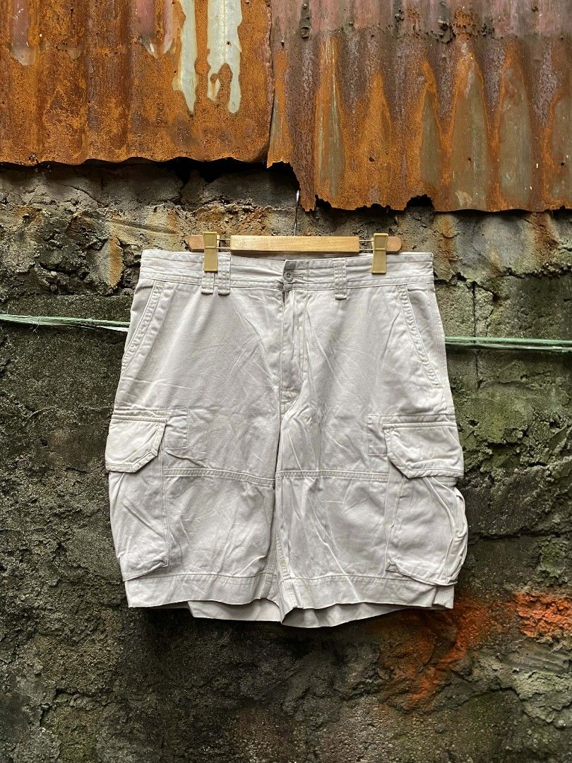 Polo by Ralph Lauren cargo short (Category: Shorts) located in Manila. Submitted by thriftnicarl.3 (Listing ID 1470962072, Image 2). Description: waist - 38 length - 23 thigh - 16.2 leg open - 13.4 price - 399 ship via jnt washable stain.
