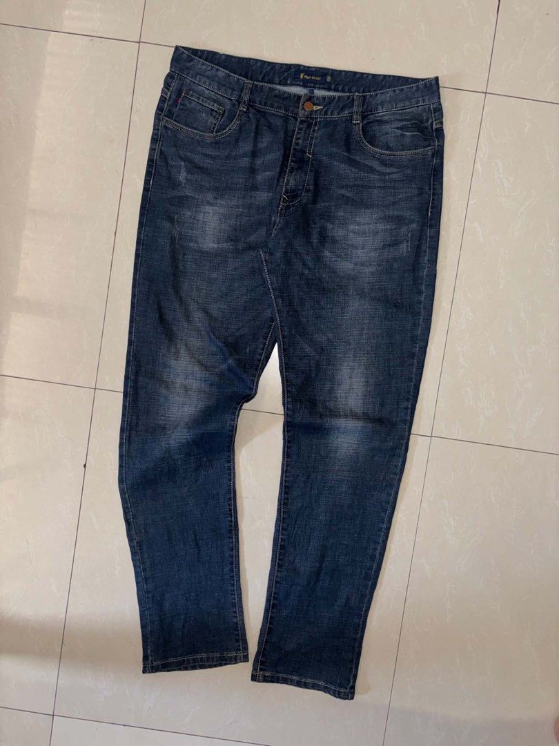 Polo Sport Denim (Category: Jeans) located in Lucena. Submitted by deniman (Listing ID 1470953078, Image 3). Description: Polo Sport Denim Size 36 Length 44 Hem 7.5 Dmë.
