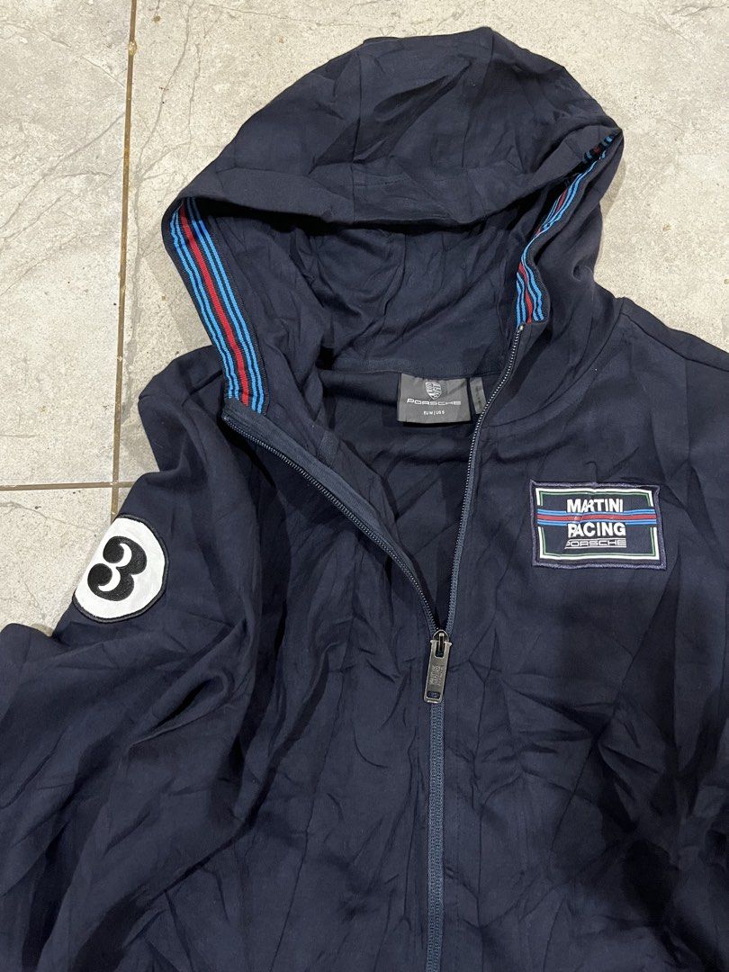 Porsche Martini Racing Jacket (Category: Coats, Jackets and Outerwear) located in Valencia. Submitted by yaku_lux (Listing ID 1470991166, Image 3). Description: Medium 28x21 No flaws.