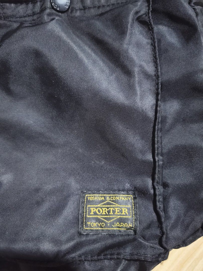 porter (Category: Luxury Bags & Wallets) located in Santa Cruz. Submitted by ukayhuntworldwide (Listing ID 1471016288, Image 3). Description: .