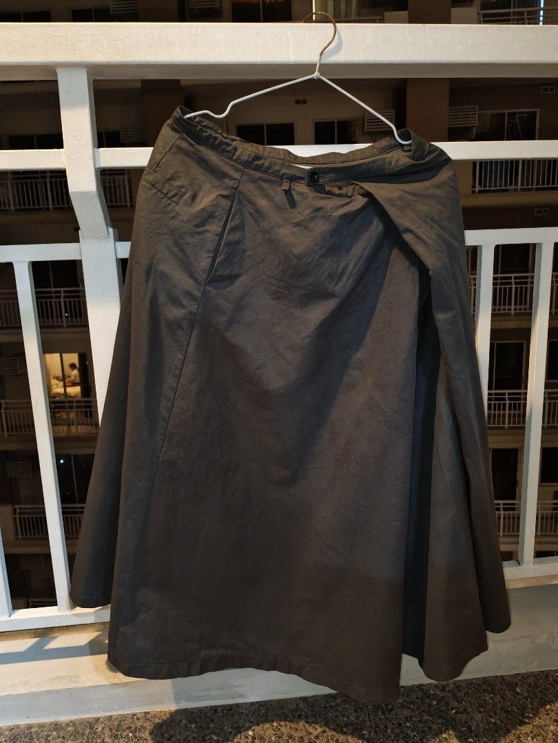 POSZER Korea |Black Line-wrap Skirt (Category: Skirts) located in Manila. Submitted by boldwin.813 (Listing ID 1470889389, Image 3). Description: Used for Events & Comings Rfs: decluttering Preloved Price negotiable.