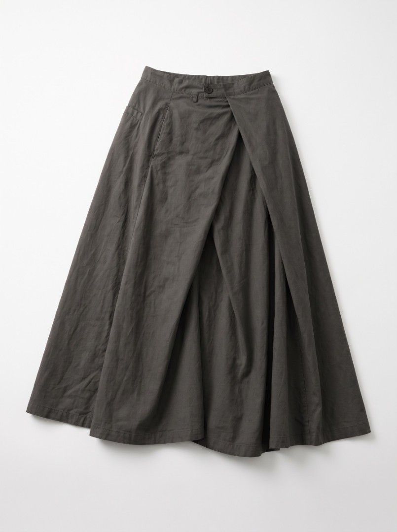 POSZER Korea |Black Line-wrap Skirt (Category: Skirts) located in Manila. Submitted by boldwin.813 (Listing ID 1470889389, Image 1). Description: Used for Events & Comings Rfs: decluttering Preloved Price negotiable.