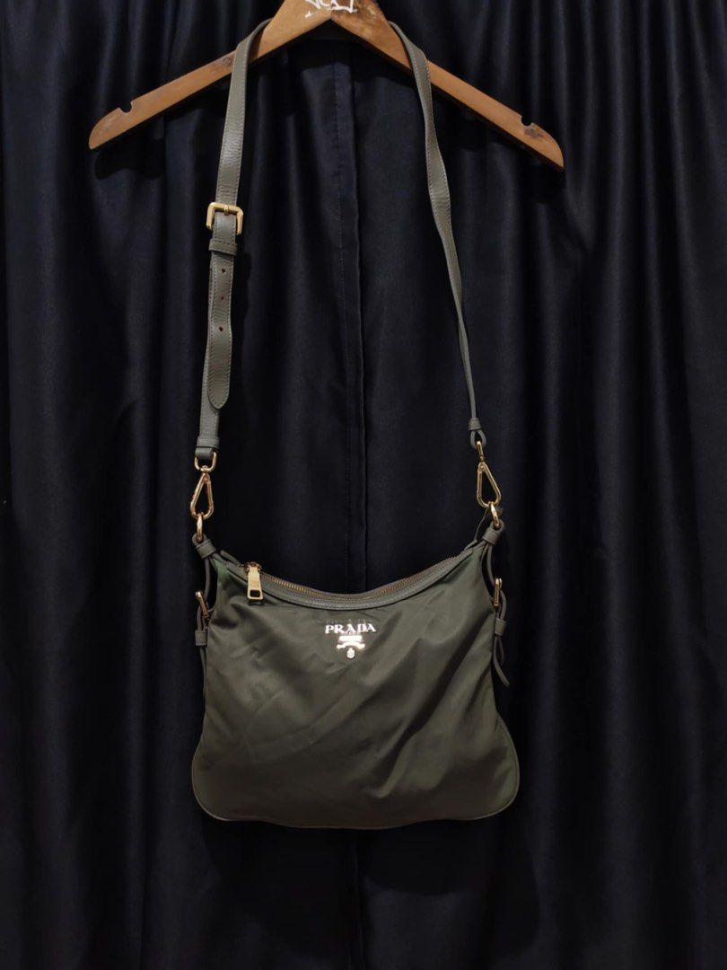 Prada Crossbody (Category: Luxury Bags & Wallets) located in Baguio. Submitted by thriftedbaguio (Listing ID 1471094739, Image 1). Description: Very Good Condition Color rate 9.5 With Sign of Use .