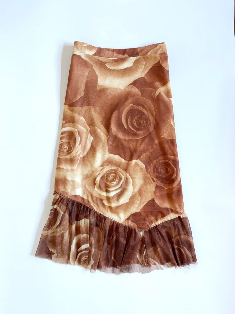 [PREVIEW] Brown Rose Print Mesh Ruffle Midi Skirt (Category: Skirts) located in Lianga. Submitted by preyala (Listing ID 1471048729, Image 1). Description: [PREVIEW] Brown Rose Print Mesh Ruffle Midi Skirt Size: Waist: 25-28 Length: 27.8 Mine 300 Grab 350 Grabbing ends at 10:00 PM (today).