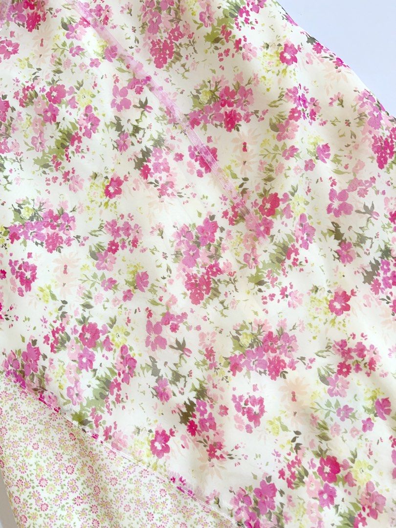 [PREVIEW] Coquette Ditsy Rose Patchwork Bias Midi Skirt (Category: Skirts) located in Lianga. Submitted by preyala (Listing ID 1471051224, Image 3). Description: [PREVIEW] Coquette Ditsy Rose Patchwork Bias Midi Skirt Size: Waist: 27-30 Length: 27.8 Mine 520 Grab 550 Grabbing ends at 10:00 PM (today).