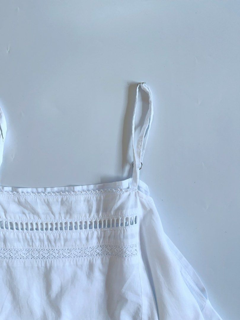 [PREVIEW] White Lace Insert Handkerchief Hem Cami Top (Category: Others Tops) located in Lianga. Submitted by preyala (Listing ID 1471052726, Image 2). Description: [PREVIEW] White Lace Insert Handkerchief Hem Cami Top Bust: 30-38 Length: 21.8 Mine 350 Grab 380 Grabbing ends at 10:00 PM (today).