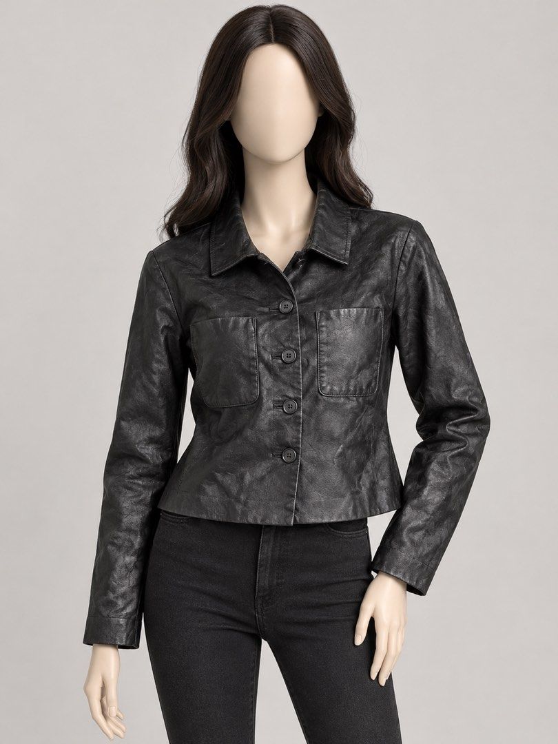 PRIMAVERA LE COLLECTION TOKYO COWHIDE leather jacket (Category: Coats, Jackets and Outerwear) located in Tacurong. Submitted by locationtacurongcitymindanao (Listing ID 1471047590, Image 1). Description: Made with 100% COWHIDE Needs cleaning Length-19 Width- 18 Sleeves-22 .