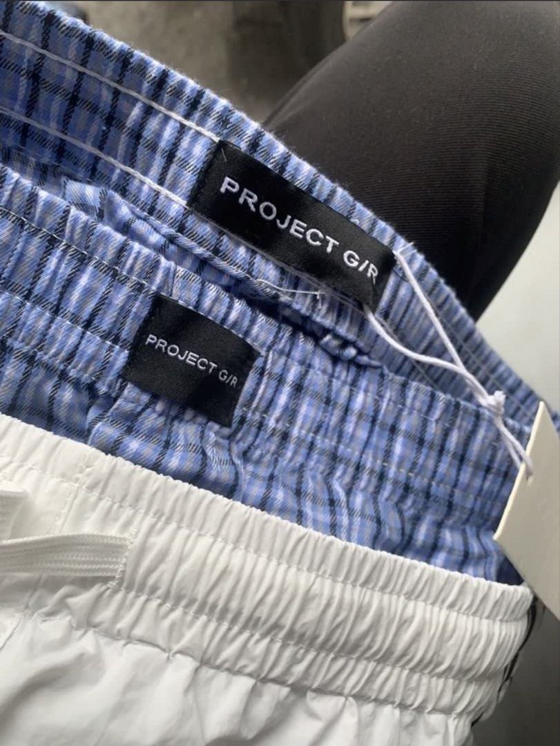 Project G/R 3 Layers Sweat Pants (Category: Joggers) located in Quezon City. Submitted by jxnnzz (Listing ID 1471041500, Image 3). Description: Size: 2 (Medium) Waist: 30 to 32 Length: 47 Thigh: 13.5 Hem: 11 2k RUSH.