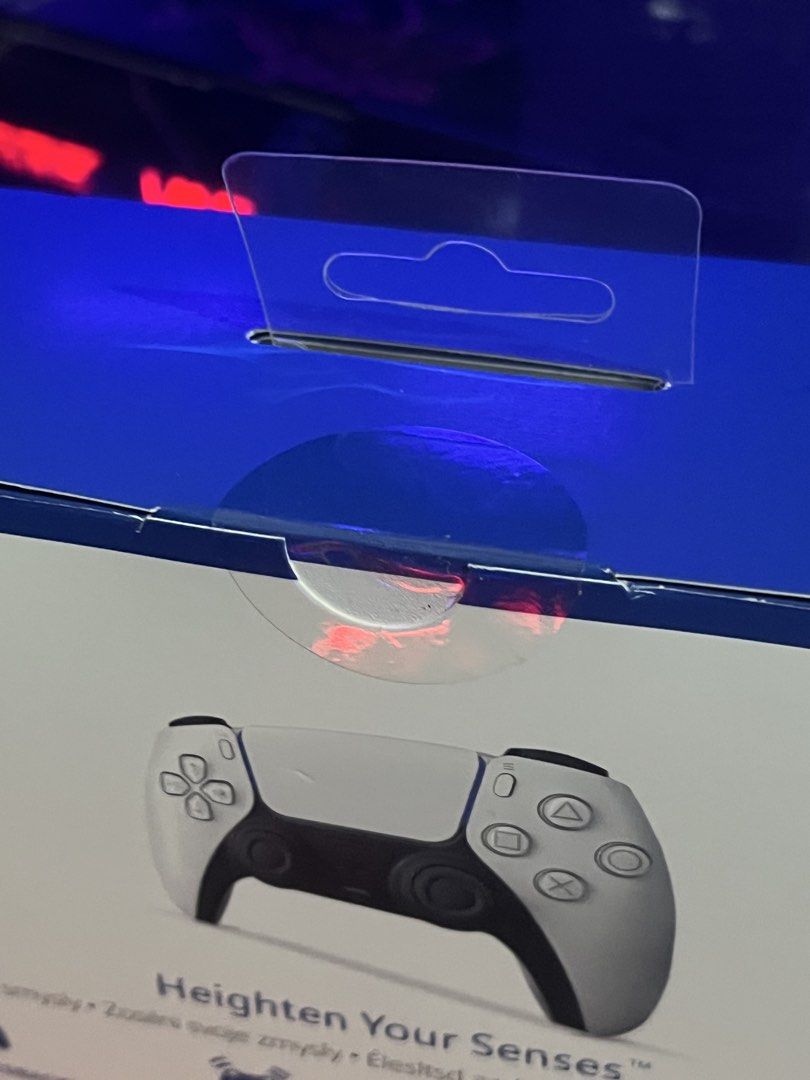 Ps5 controller DS5 (Category: Controllers) located in Sitiawan. Submitted by adly272 (Listing ID 1471013529, Image 2). Description: PS5 controller Original Cod Perak manjung White colour Warranty✅.