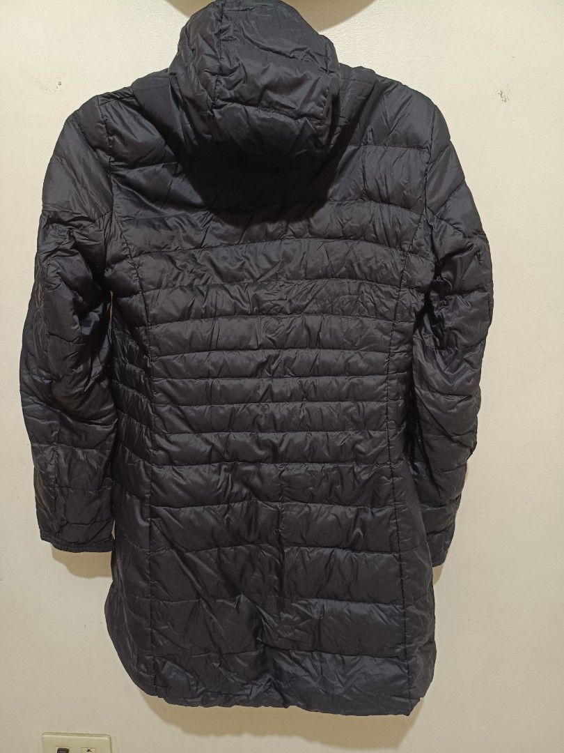 puffer jacket (Category: Coats, Jackets and Outerwear) located in Limay. Submitted by lisa_2318 (Listing ID 1471013325, Image 2). Description: .