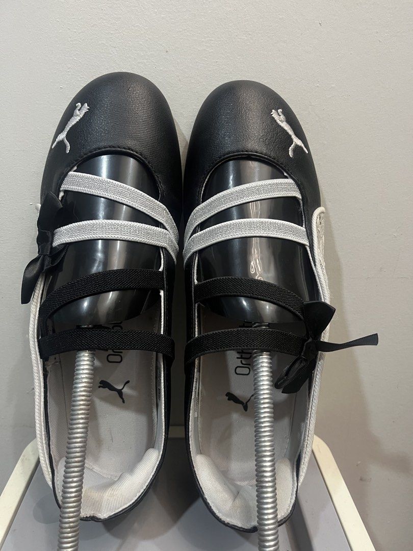 Puma Black and White Lace Bow Sneakers (Category: Sneakers) located in Malabon City. Submitted by delacruzde41483 (Listing ID 1470980888, Image 1). Description: PUMA Speedcat Ballet Lace — Black/White • Bought for ₱9,000 • Only worn twice size37/37.5 • No box — pinagkakalmot ng pusa • Shoes are in good condition ✨ • Please see photos for actual condition 💰 Selling price: ₱5k negotiable RFS: Decluttering / rarely used 📩 PM if interested. Serious