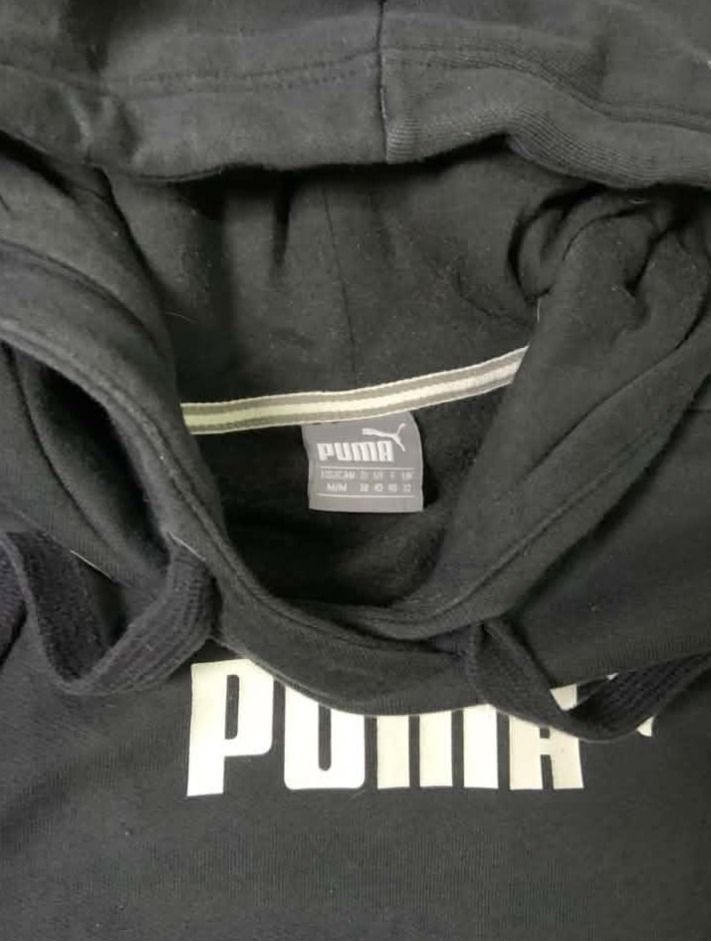 puma black hoodie (Category: Hoodies) located in Paranaque City. Submitted by thrift_in_the_hoods (Listing ID 1470932789, Image 3). Description: dimes: 19x25 issue: none.