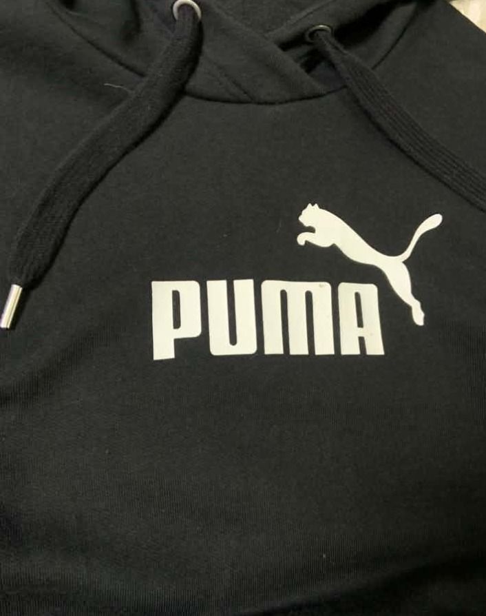 puma black hoodie (Category: Hoodies) located in Paranaque City. Submitted by thrift_in_the_hoods (Listing ID 1470932789, Image 2). Description: dimes: 19x25 issue: none.