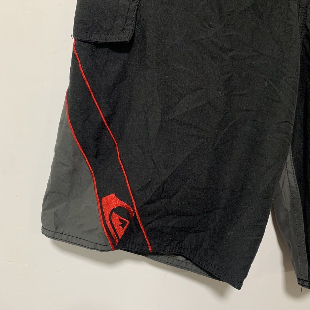 Quiksilver (Category: Activewear) located in Cavite. Submitted by yobubsss (Listing ID 1471040838, Image 3). Description: Size 30-32w 21L Excellent condition No issue.