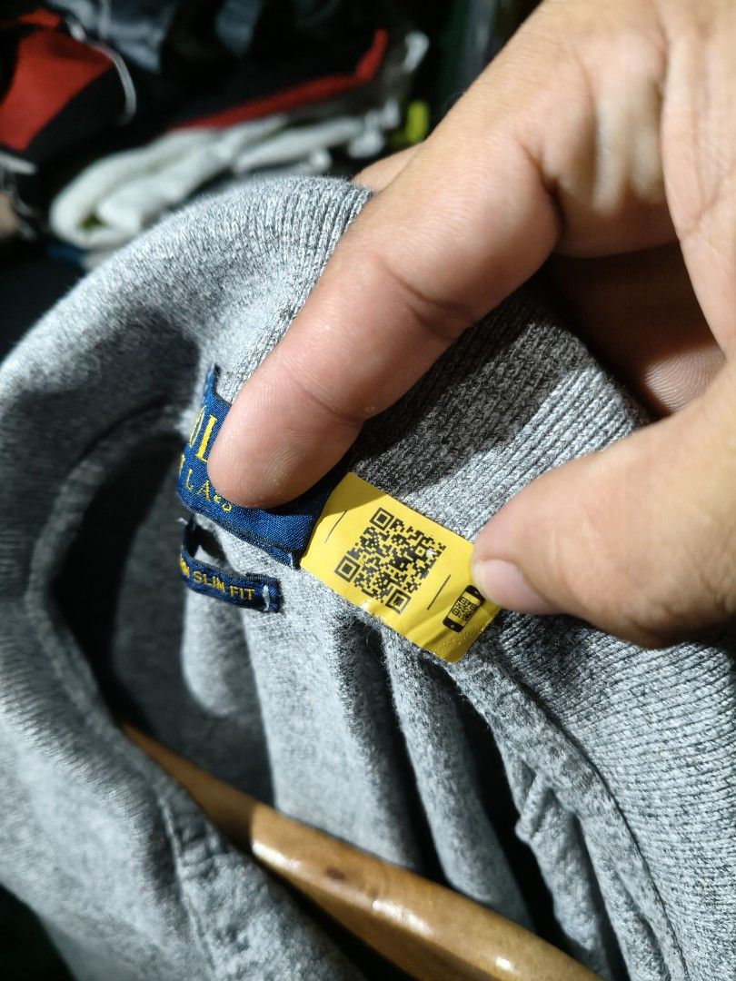 Ralph Lauren (Category: Tshirts & Polo Shirts ) located in Manila. Submitted by style.culture (Listing ID 1471067257, Image 3). Description: .