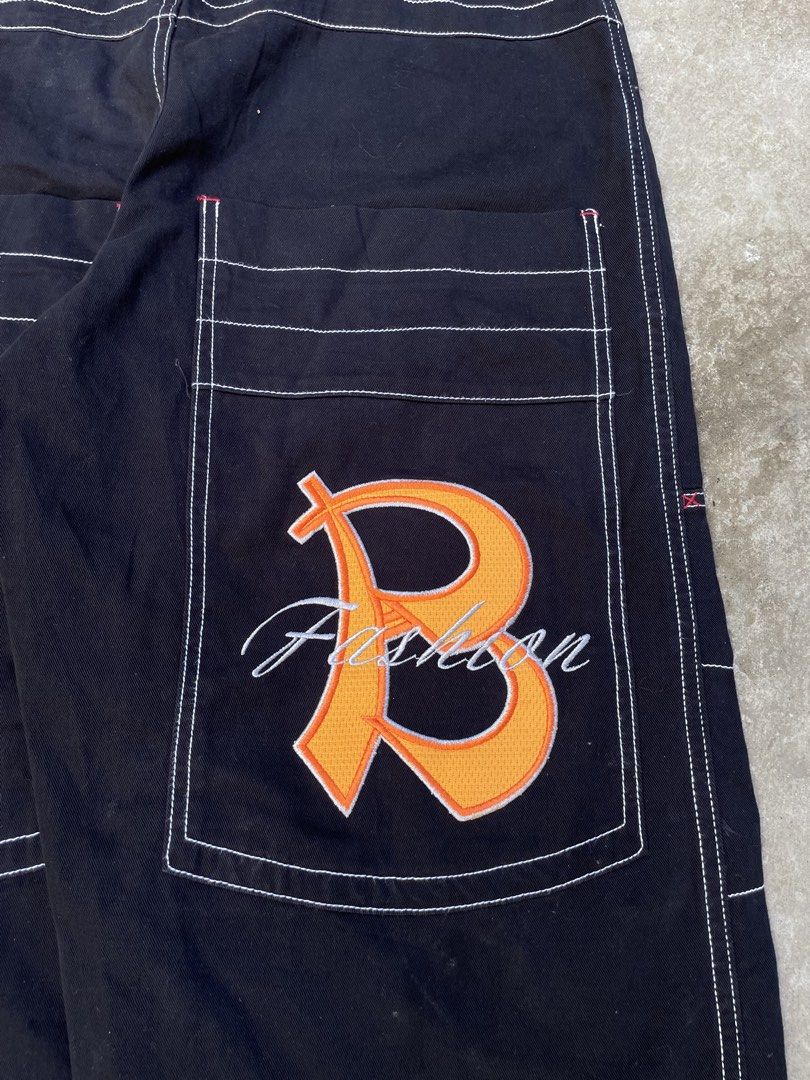 Random Big Pocket Baggy Jeans🔥 (Category: Jeans) located in Roxas City. Submitted by patch_archive (Listing ID 1471062452, Image 3). Description: Random Big Pocket Baggy Jeans🔥 📏 ACTUAL DIMENSION USING INCHES 👖 WAIST : 30 👖 LENGTH : 40.5 👖 THIGH : 13.5 👖 HEM : 10 👖 FLAWS : FLAWS AT THE PIC 🏷️ PRICE : 1K PHP + SF * MESSAGE ME IF YOU HAVE ANY OTHER QUESTION ABOUT SIZING . 🚚 Local shipping fee ( 70-85 Php) ✈️ International Shipping fee cos