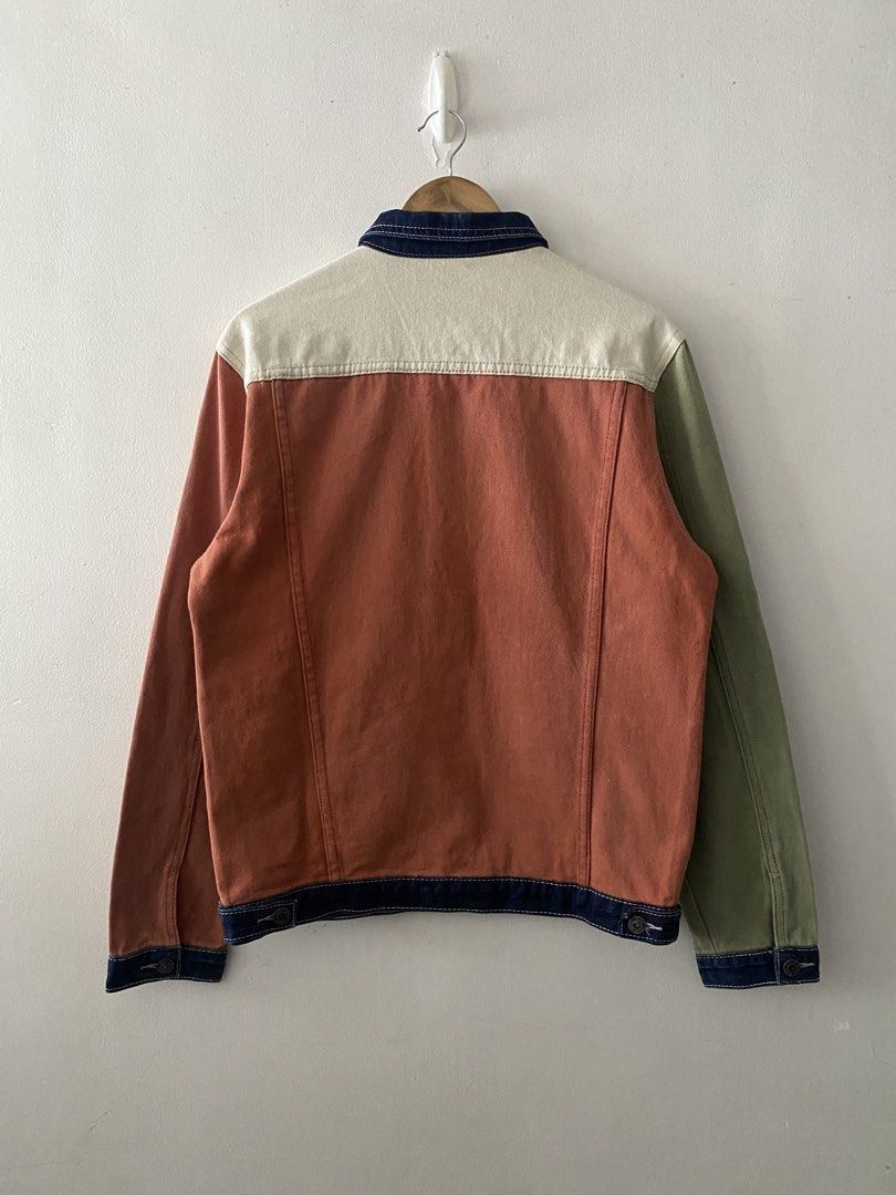 Random Color-Block Denim & Twill Workwear Jacket (Category: Coats, Jackets and Outerwear) located in Quezon City. Submitted by rlphvncntbs (Listing ID 1470993116, Image 2). Description: Random Color-Block Denim & Twill Workwear Jacket Size: Fits Medium Measurements: 21" x 26" Excellent Condition ₱2,500 + SF (Negotiable).