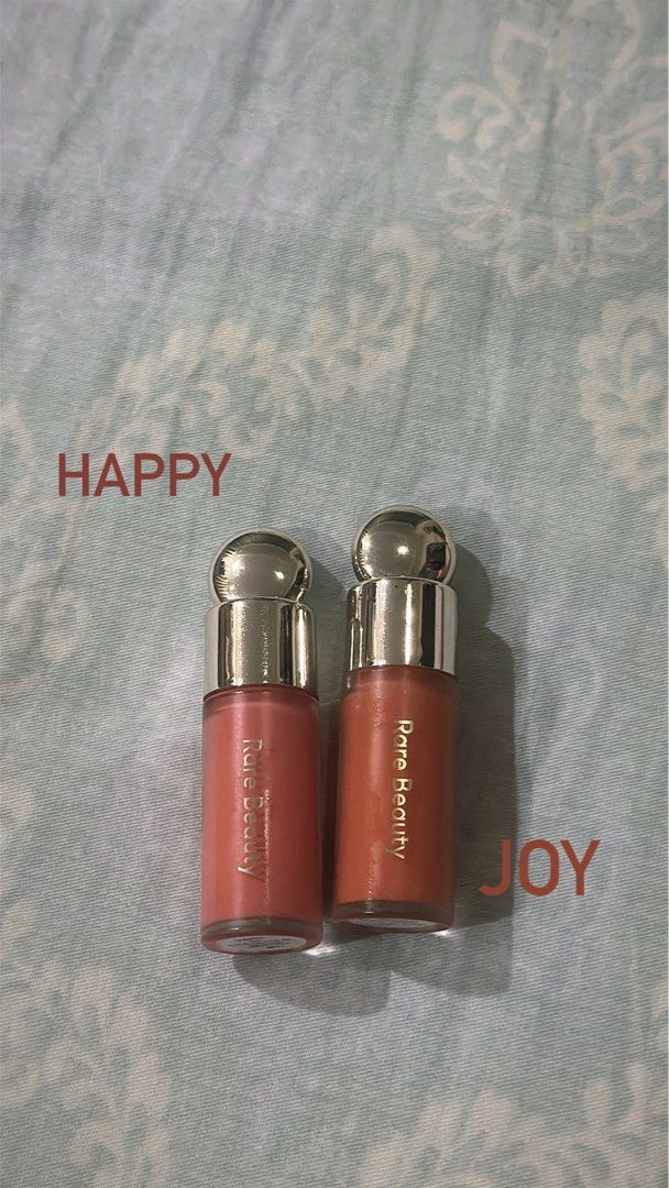 Rare Beauty Mini Blush - Happy, Joy (Category: Makeup) located in Malabon City. Submitted by alysaleee (Listing ID 1471086502, Image 1). Description: Set - 1k 550 ea .