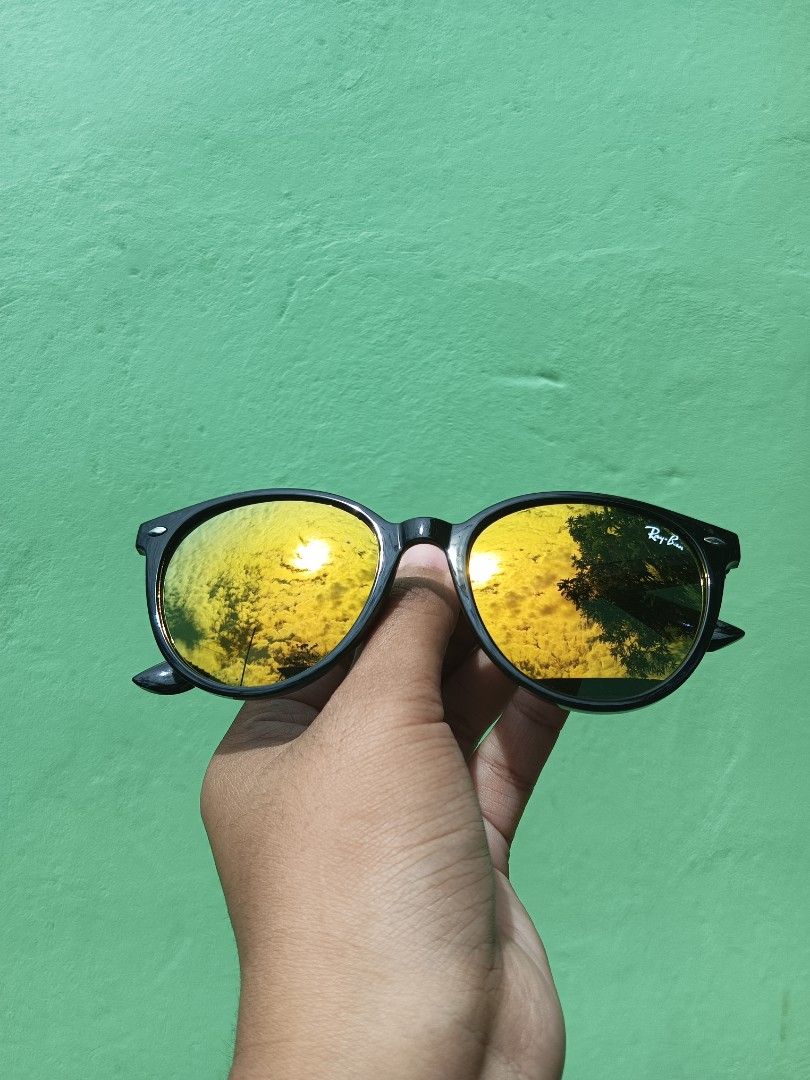 Ray-Ban Sunglasses Bundle Assorted Styles and Colors (Category: Sunglasses & Eyewear) located in Silang. Submitted by amara_apparel (Listing ID 1471113527, Image 2). Description: - Ray-Ban sunglasses collection available for individual purchase - Variety of iconic frames: Round, Square, Aviator, and Gradient lens designs - Frame & lens color options: Transparent grey, matte black, tortoise shell, and folding brown - Signature details: White Ray-B