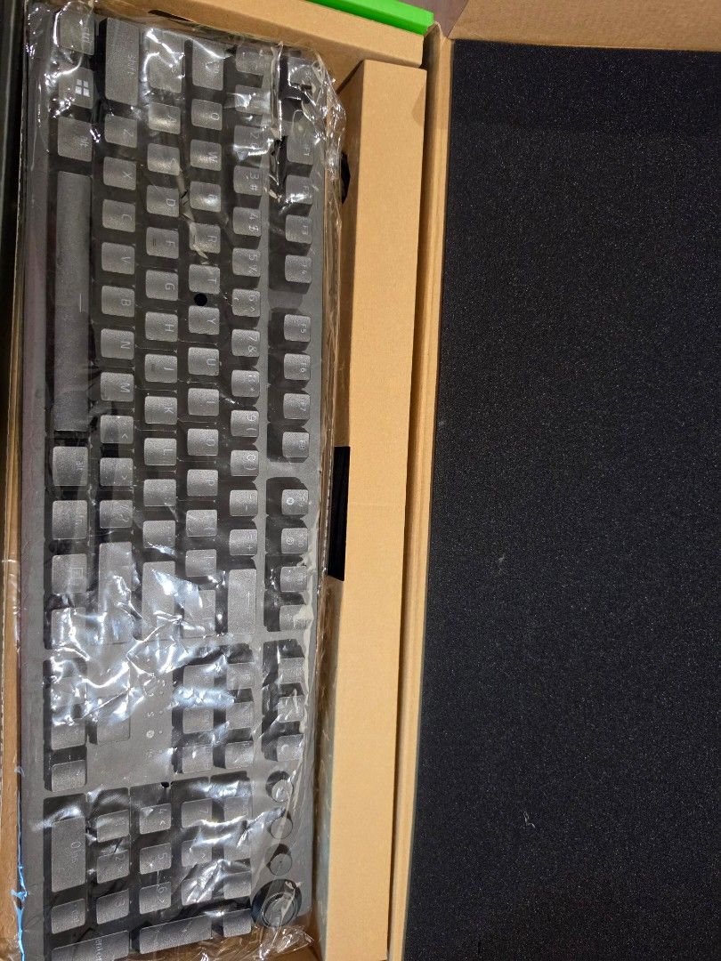 Razer Huntsman V2 Analog, Computers & Tech, Parts & Accessories ...
